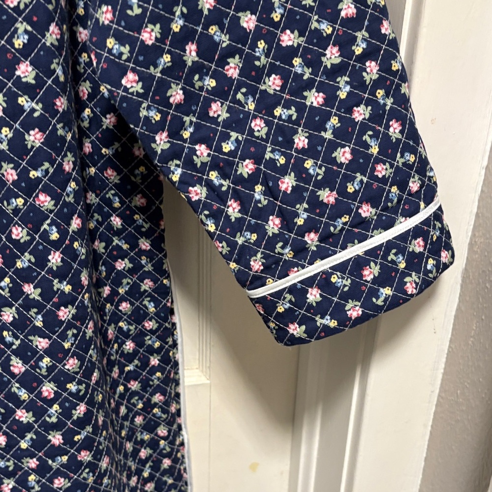 Vintage Talbots Intimate Navy White Floral Quilted Women's Robe Medium - Picture 9 of 10